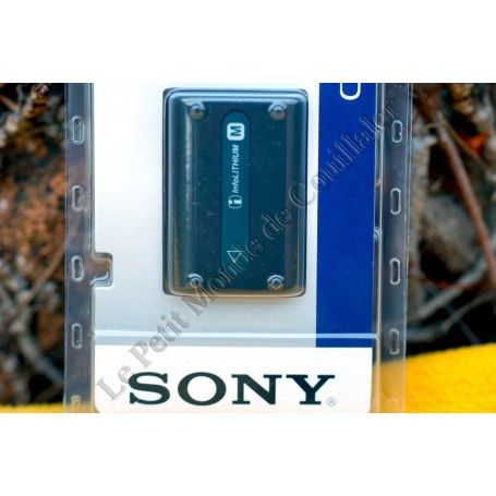 1998 outlets NEW GENUINE OEM SONY NP-F750SP RECHARGEABLE BATTERY PACK HANDYCAM W 8MM TAP